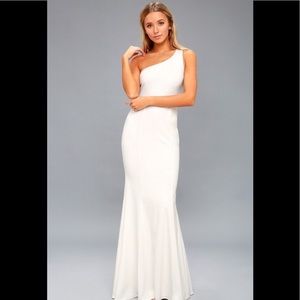 Lulu’s One Shoulder Formal Gown